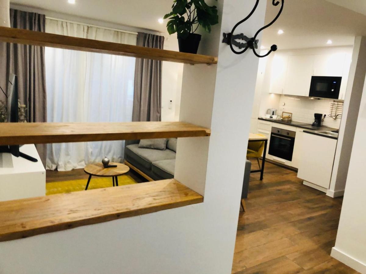 Petit Apartment Los Remedios Σεβίλλη Εξωτερικό φωτογραφία