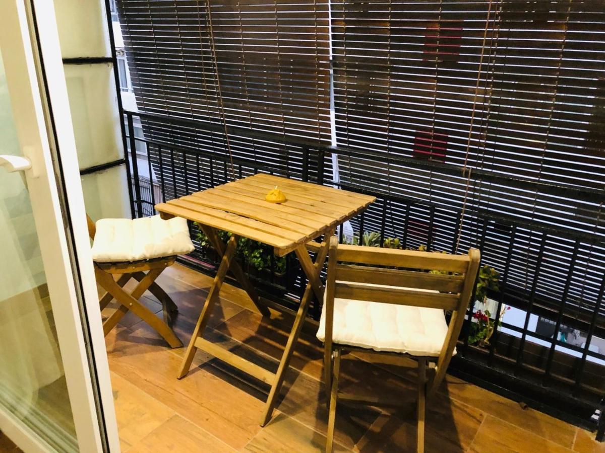 Petit Apartment Los Remedios Σεβίλλη Εξωτερικό φωτογραφία